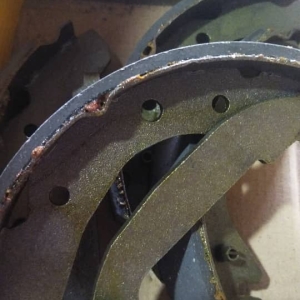 لنت ترمز عقب ام وی ام ۱۱۰ و ماتیز